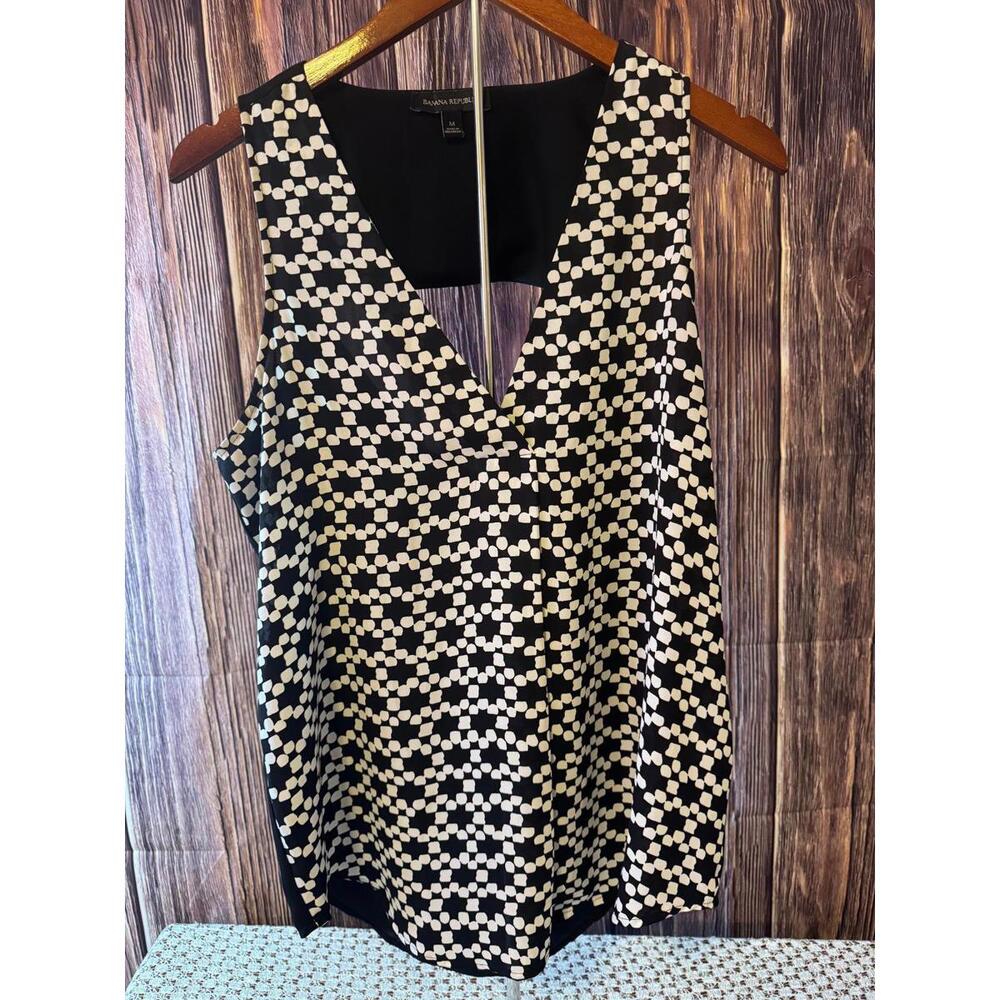 Banana Republic Black and White Patterned Sleeveless‎ Blouse Medium